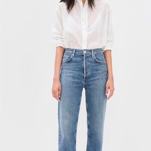 Agolde 90s pinch waist- color is as shown on model, other photos darker lighting